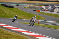 Middle 1 Group Silver_Grey Bikes